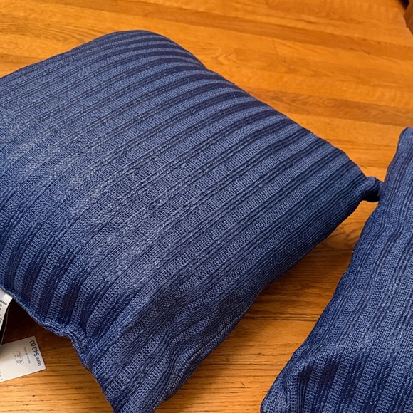 Vera Bradley Blue Sea Turtle Decorative Pillows NEW - Picture 8 of 14